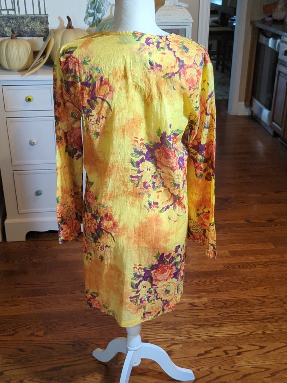 New Butter Yellow Floral V-Neck Tunic/Mini/Coverup Coastal Crochet Trim NWT Sz M - Picture 5 of 10
